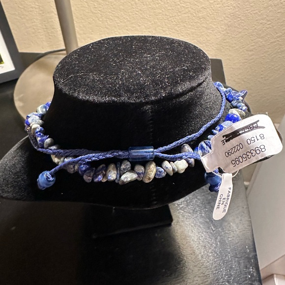 Free People Singl Strand Necklace in Indigo Blue NWT - Picture 5 of 5